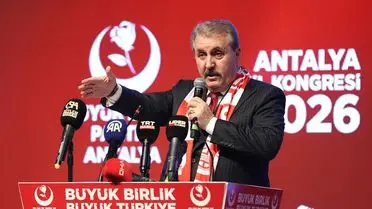 BBP Lideri Destici, Antalya Kongresi'nde Küresel Gelişmelerin Türkiye'ye Etkilerini Vurguladı