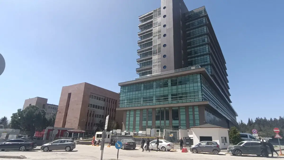 Gaziantep Adliyesi'nde Büyük Operasyon: 15 Gözaltı, Savcı Açığa Alındı