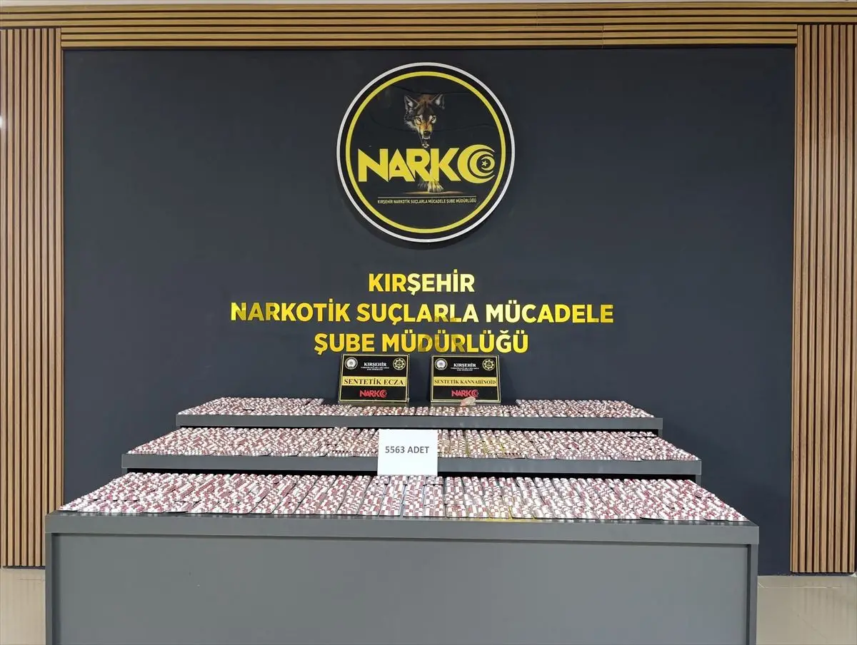 Kırşehir'de Büyük Uyuşturucu Operasyonu: 5.563 Sentetik Hap Ele Geçirildi