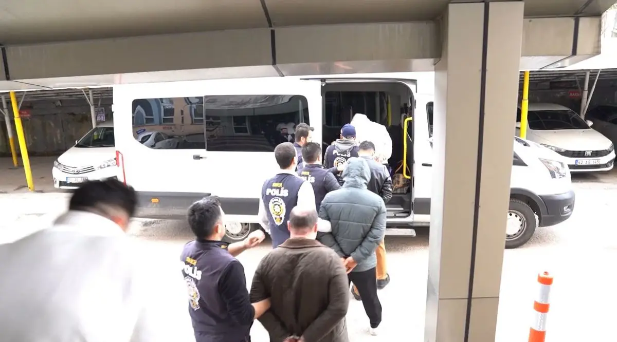 Sahte Kripto Yatırım Şebekesi 5 İlde Çökertildi, 8 Şüpheli Yakalandı