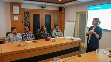 Eğitim sırasında deniz araçları