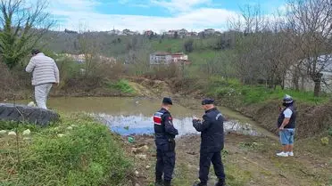 Alaplı’da su birikintisine düşen çocuk