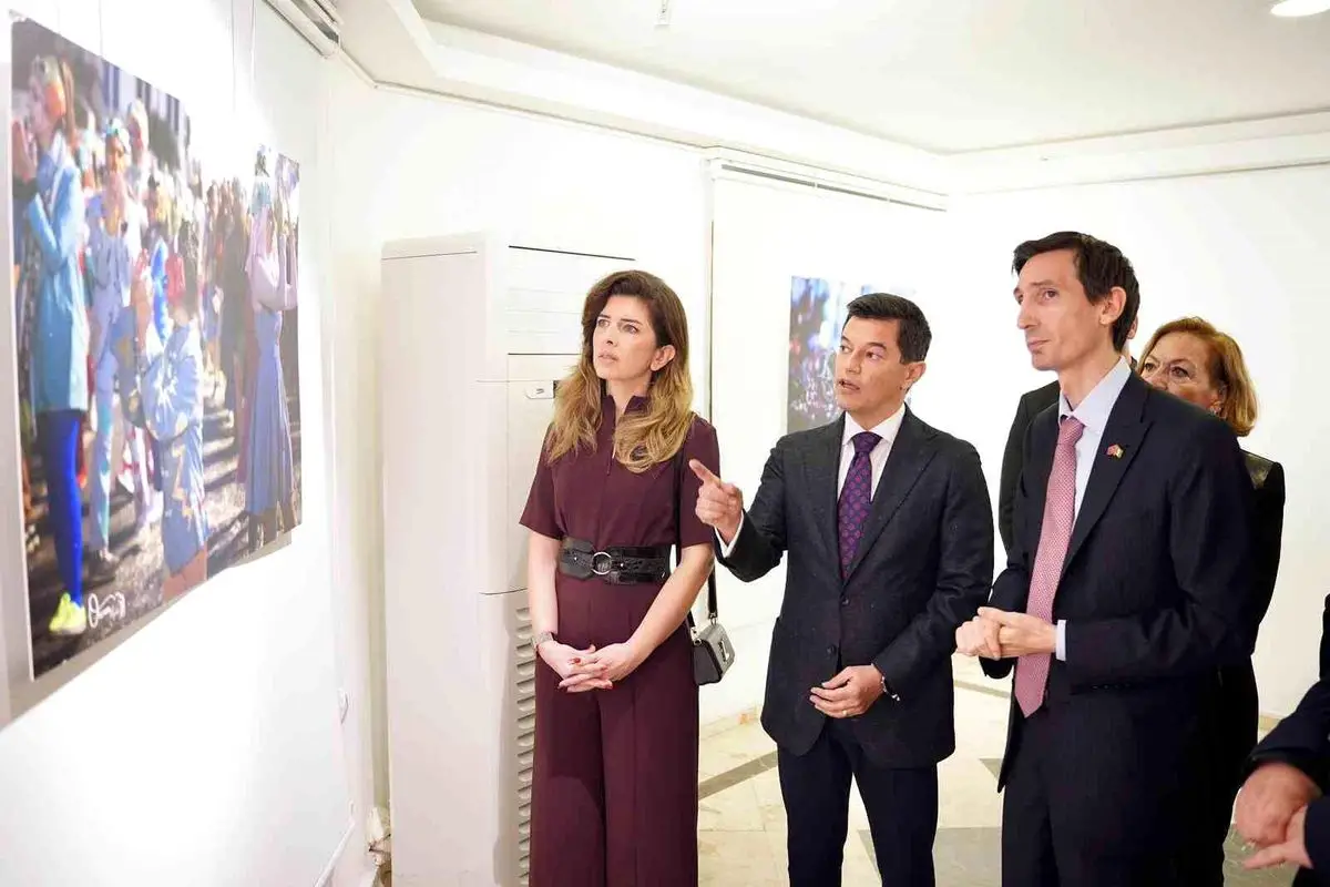 Marmaris'te Kırmızı Bank ve İtalyan Kültür Sergisiyle Sanat Yoluyla Farkındalık Yaratıldı