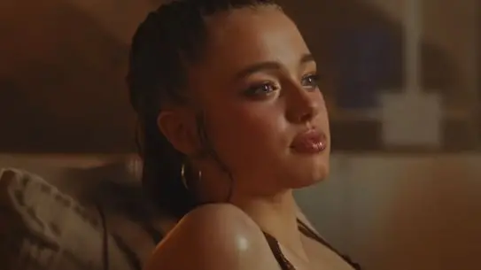 Shiloh Jolie’ın Doğal Güzelliği Sosyal Medyada Gündemde: Anne Angelina’yı Anımsatıyor