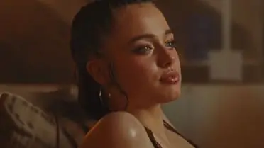 Shiloh Jolie'in Yeni Fotoğrafları Sosyal Medyada Büyük İlgi Gördü