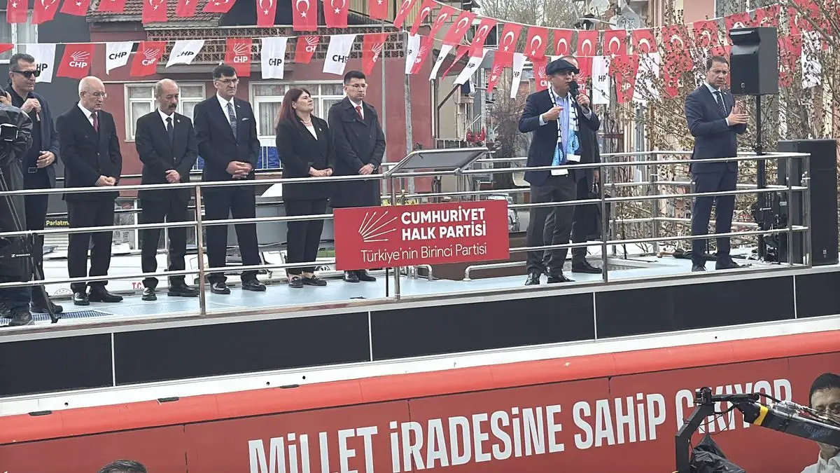 CHP Lideri Özgür Özel'den Erken Seçim Çağrısı: 'Cesaretiniz Varsa Sandığı Vatandaşın Önüne Koyalım'