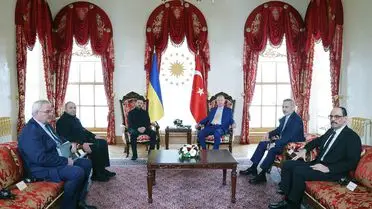 Ağırlıoğlu’nun sahnede konuşması