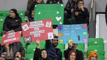 Sakaryaspor ve İstanbulspor 2-2'lik Beraberlikle Sahayı Paylaştı