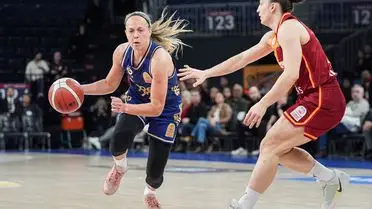 Fenerbahçe Opet, Galatasaray'ı 87-76 Yenen Performansıyla Namağlup Şampiyonluğa Ulaştı