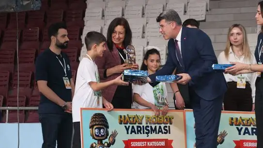Robot Yarışması sahasından bir kare