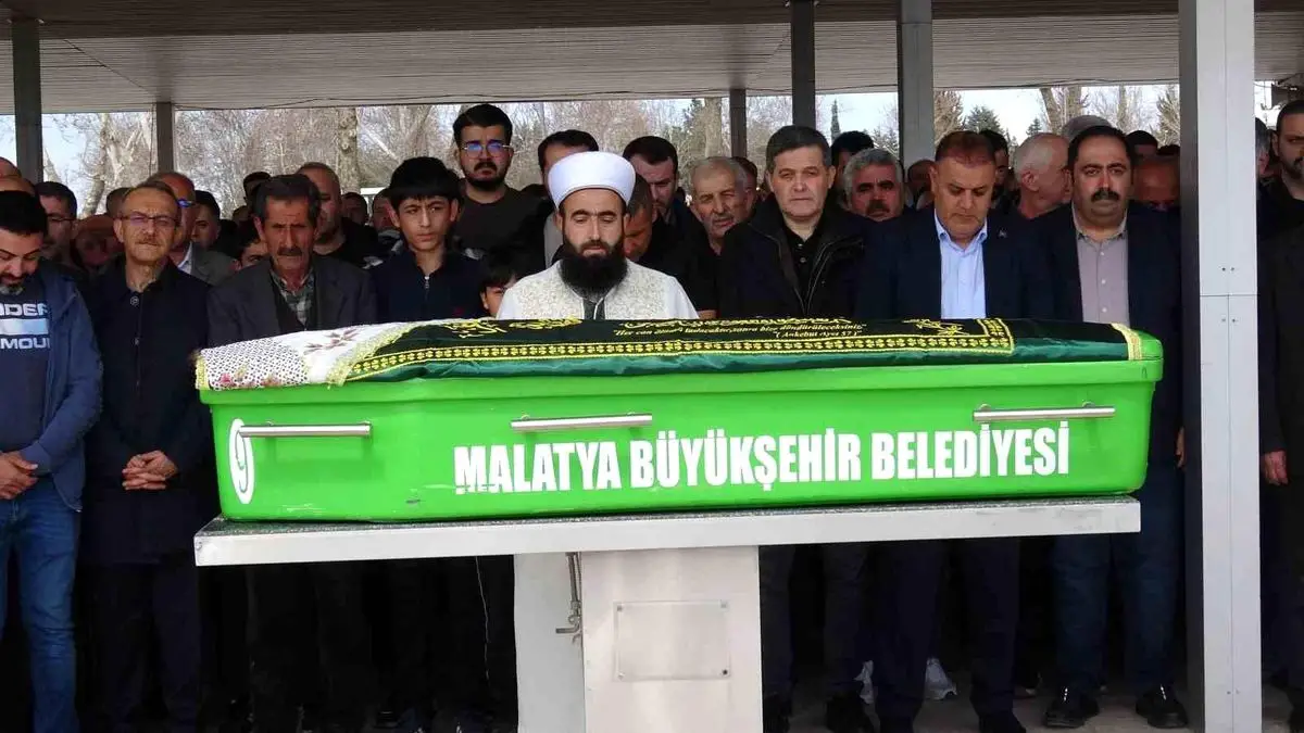 Malatya’da Havuzda Epilepsi Krizi Geçiren Öğretmen Hayatını Kaybetti