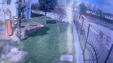Kamyonetin dereye düşüş anı