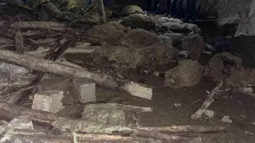 Çöküş sonrası ahır kalıntıları