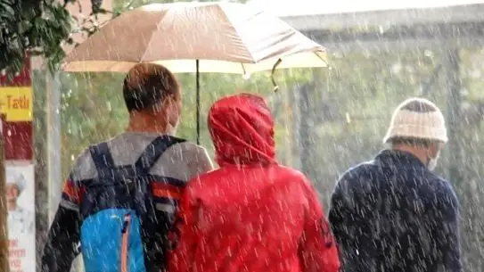 Aydın’da sağanak yağış anı