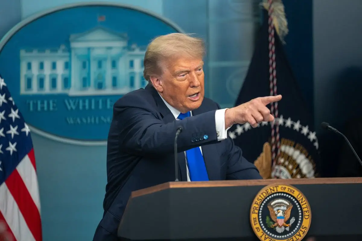 Trump, İran Anlaşmazlığı Durumunda Altyapı Hedeflerini Açıklıyor