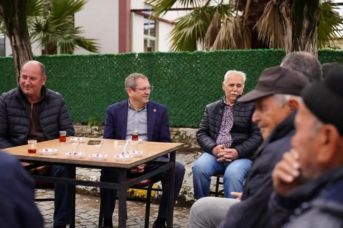 Altınova Mahallesi’nde Belediye Başkanı Ergin’den Esnaf ve Vatandaşlarla Samimi Buluşma