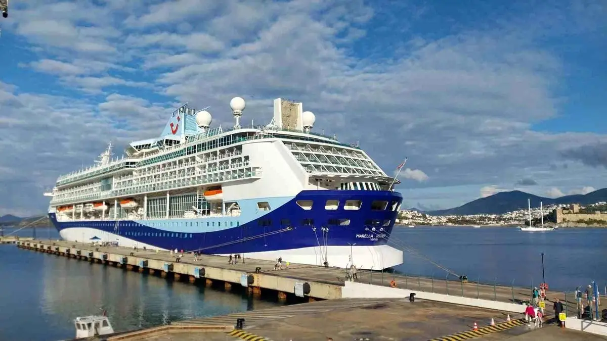 Marella Discovery, Bodrum Limanında Büyük Yolcu Akınıyla Karşılandı