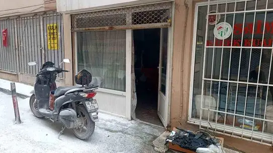 Bursa'da Motosiklet Dükkanındaki Jeneratör Yangını Kontrol Altına Alındı
