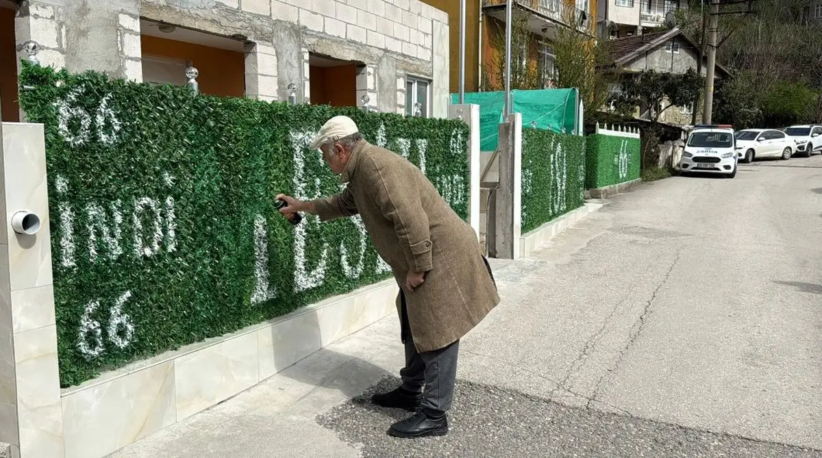 Karabük’te Çatıya Yazılan “Mesih” Sloganı Komşuları Huzursuz Etti