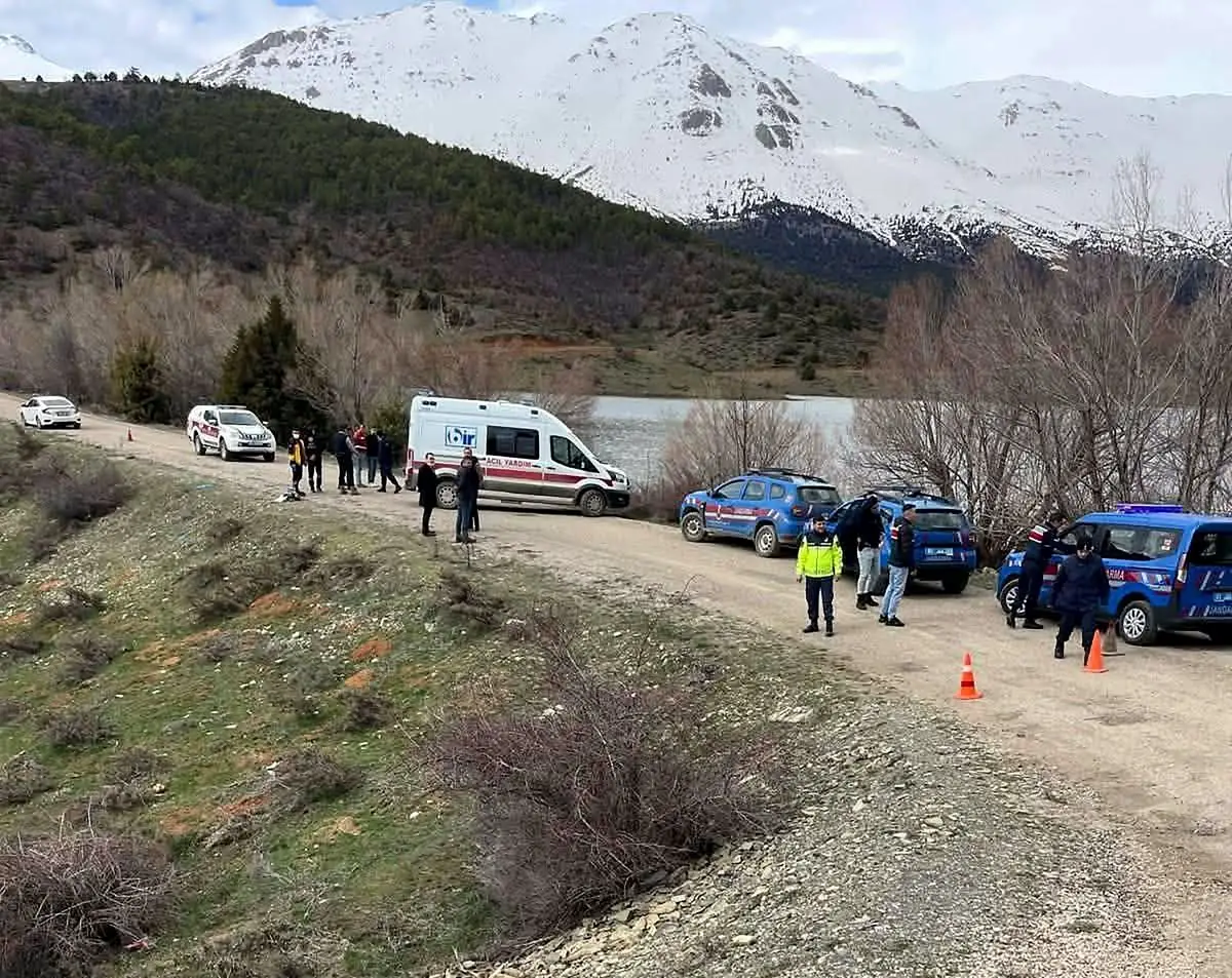 Adana’da Gölette Bulunan Kadın Cesedi Üzerine Soruşturma Başlatıldı