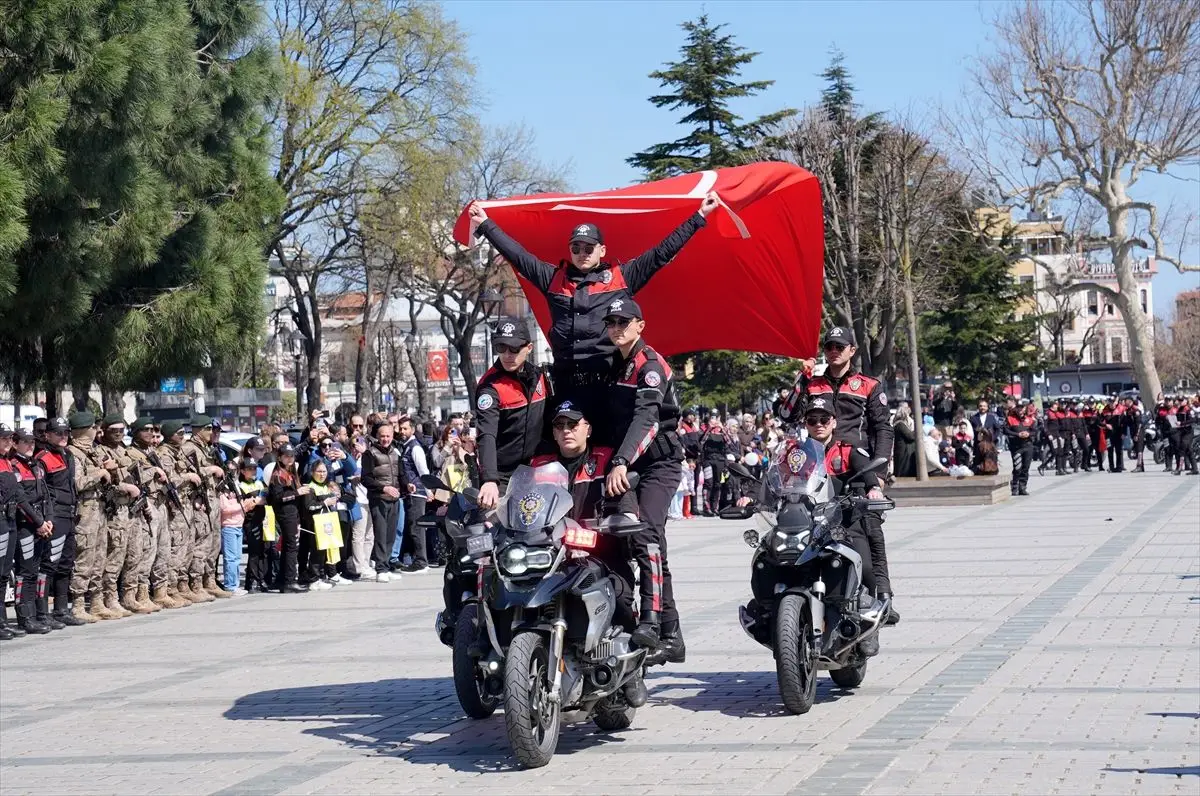 İstanbul’da 181. Polis Yıldönümü Korteji Coşku Yarattı