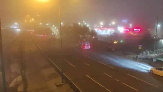 İstanbul’da sisli yol