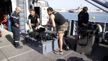 Patlamış bir mayın kalıntısı