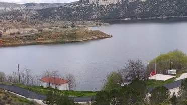 Asfalt çalışması sonrası yeni yol görüntüsü