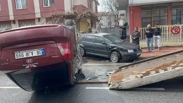 Takla atan otomobilin ana fotoğrafı