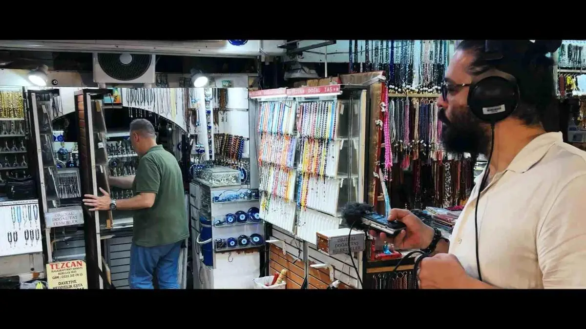 İzmir'in Ritimleri: Kıyının Sesi Belgeseli Şehrin İşitsel Hafızasını Keşfediyor