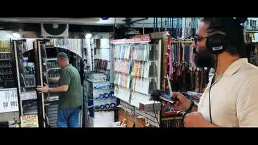 Belgeselden bir sahne: Balıkçı teknelerinin düdük sesi ve deniz manzarası