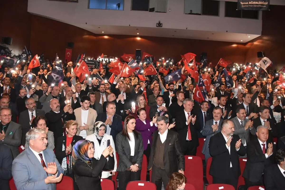 Ağıralioğlu Bilecik'te Halk Buluşmasında Yeni Hedefleri Açıkladı