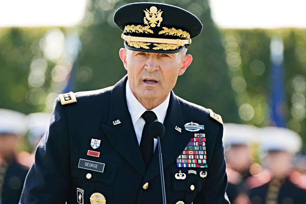 ABD Kara Kuvvetleri Komutanı Randy George'dan Emeklilikte Son Söz: Ordu Karakterli Liderleri Hak Ediyor