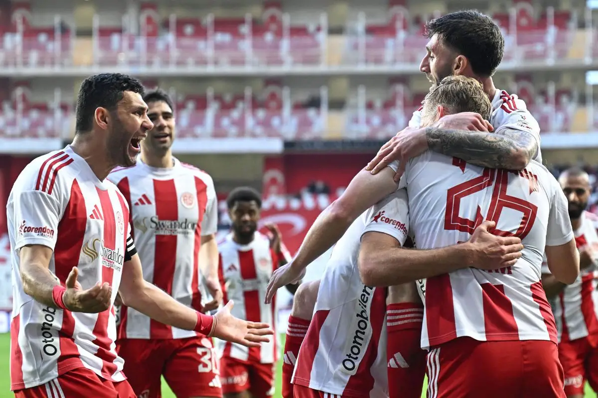 Antalyaspor, 28. Hafta’da 3-0’lık Galibiyet Aldı