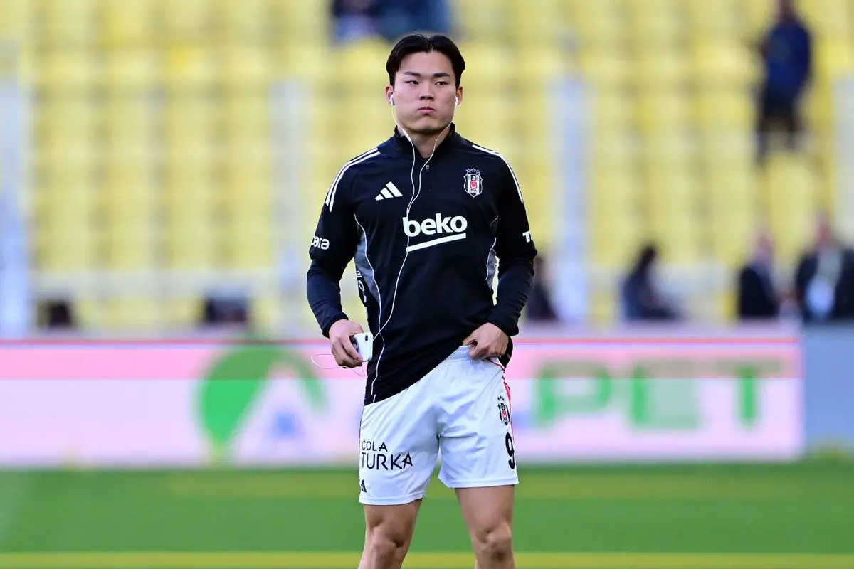 Oh Hyeon-gyu’nun Kadıköy Ritüeli: Çıplak Ayakla Isınma Şekli