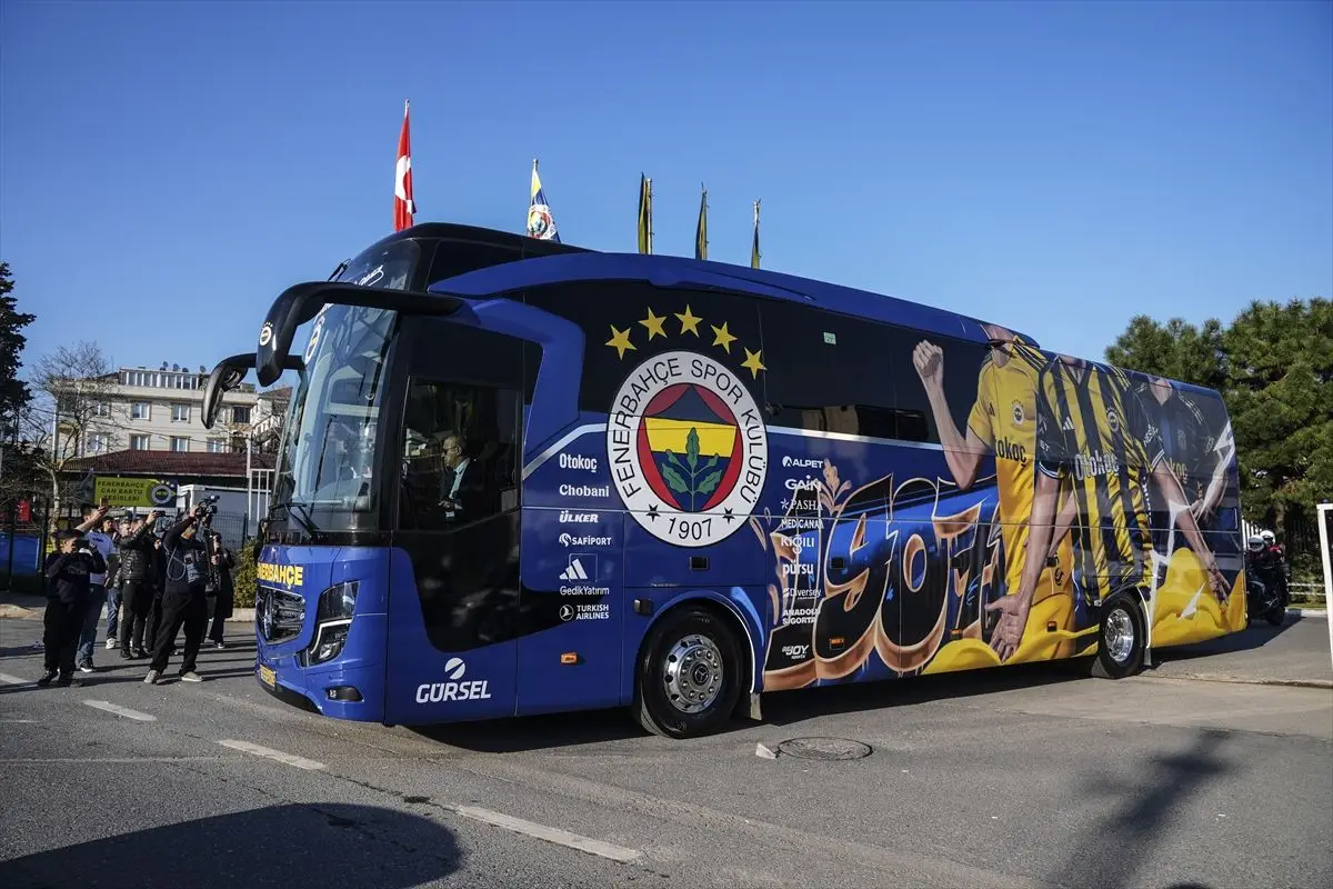 Fenerbahçe, Beşiktaş Derbisine Chobani Stadı'nda Yolculuk Etti