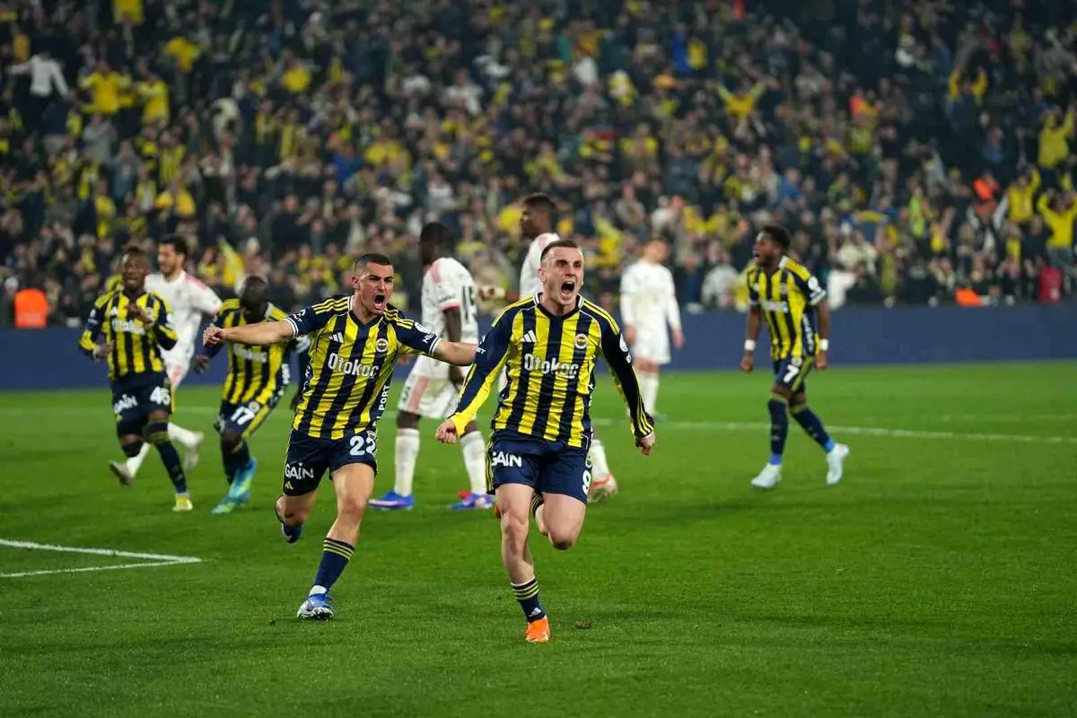 Fenerbahçe, Beşiktaş'ı Penaltı ile 1-0 Yendi ve 13 Puan Topladı