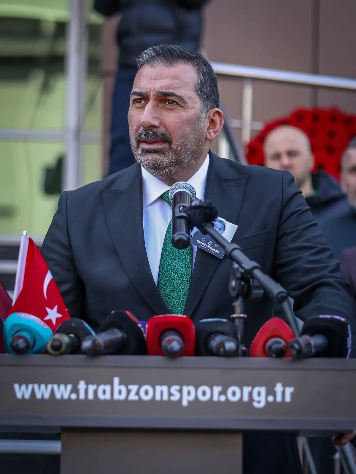 Kafkas'tan Öztürk'e Sert Eleştiri: Galatasaray Transfer İddialarına Yanıt