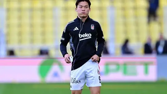 Oh Hyeon-gyu’nun Kadıköy Ritüeli: Çıplak Ayakla Isınma Şekli