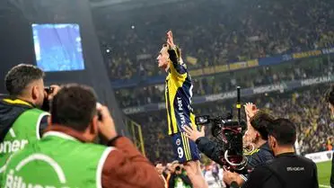 Kerem Aktürkoğlu, Derbide 90+11 Dakikada Penaltı Golüyle Fenerbahçe'yi Zafere Taşıdı