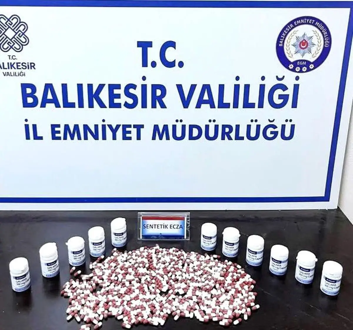 Balıkesir Erdek’te Büyük Uyuşturucu Operasyonu: Beş Kişi Gözaltına Alındı