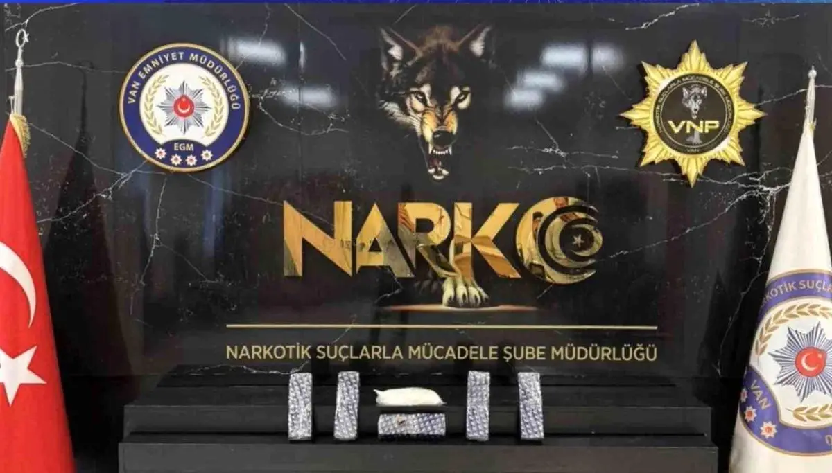 Van’da Büyük Uyuşturucu Operasyonu: 4,26 Kg Eroin ve 540 Gr Metamfetamin Ele Geçirildi