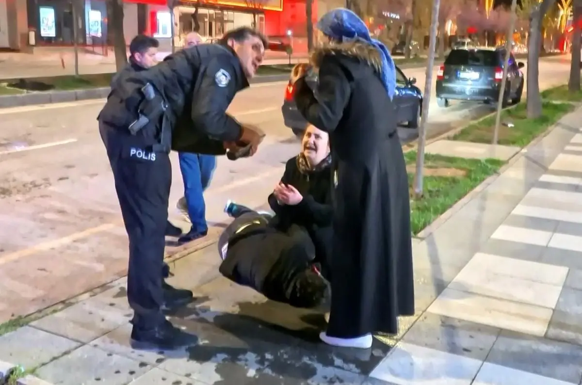 Aksaray’da Yan Bakış Kavgası: Genç Ağır Yaralı, Dört Kişi Gözaltında