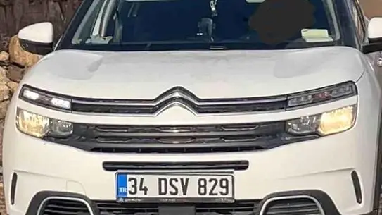 Olay yerindeki araç