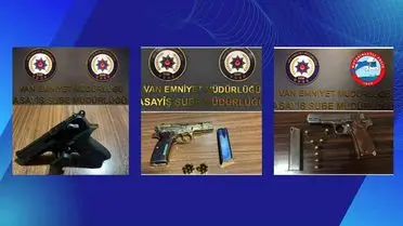Operasyon sırasında ele geçirilen silah ve uyuşturucu