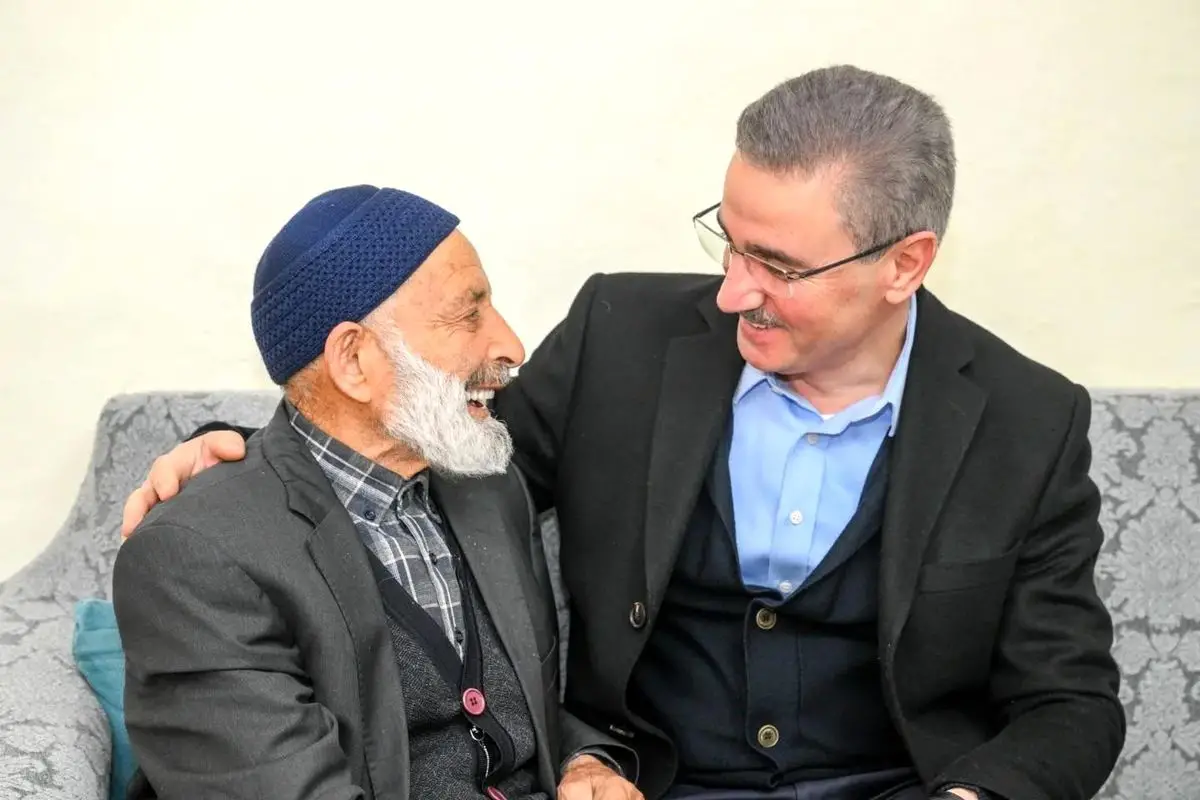 Erzurum Valisi Aydın Baruş'tan Yaşlılara Moral Dolu Ziyaretler