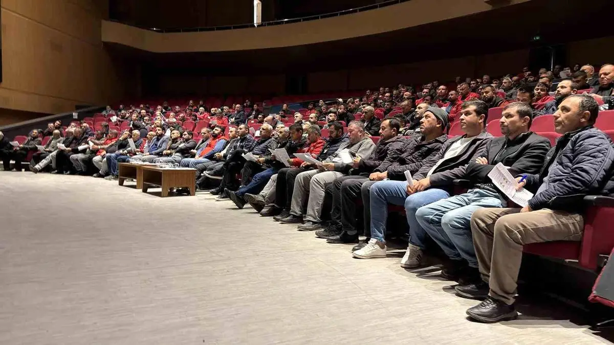 Kahramanmaraş Büyükşehir Belediyesi'nden Saha Personeline İş Sağlığı ve Güvenliği Atölyesi