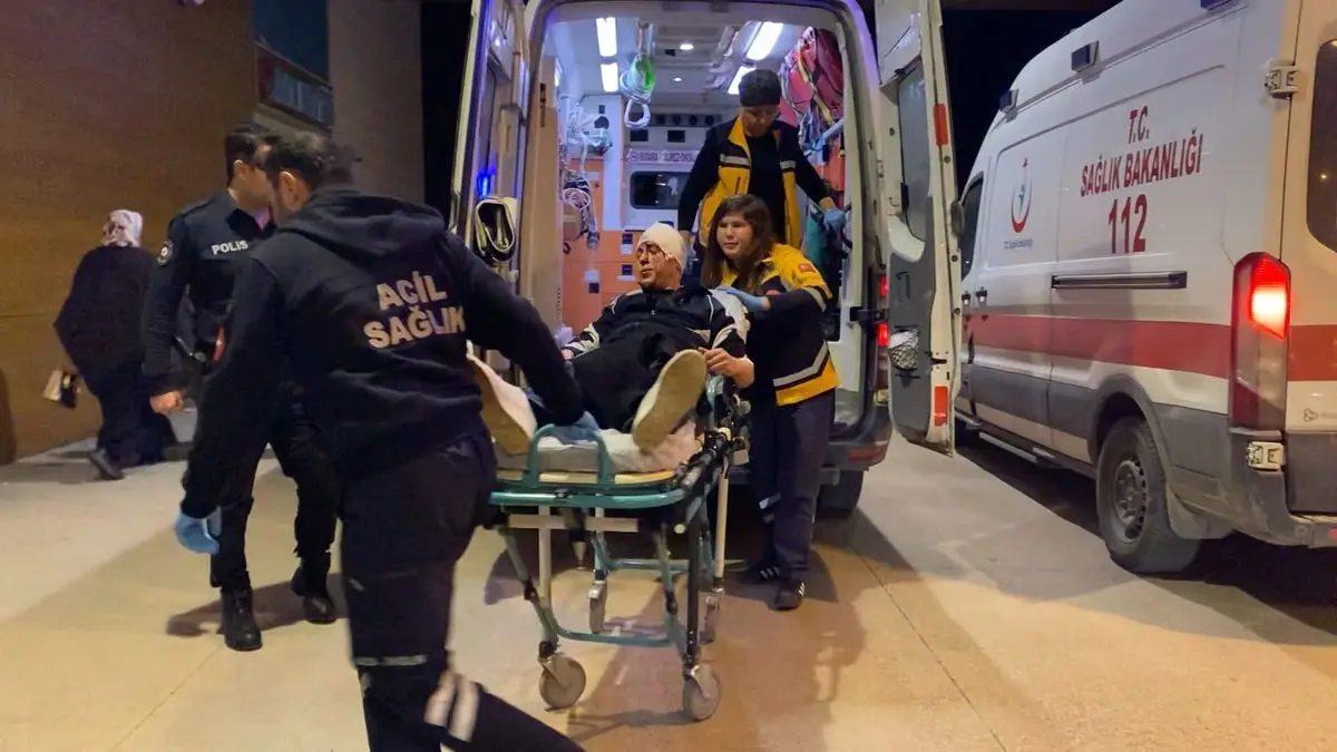 Bursa’da iki grup arasındaki kavga, 3 yaralıyla sonuçlandı