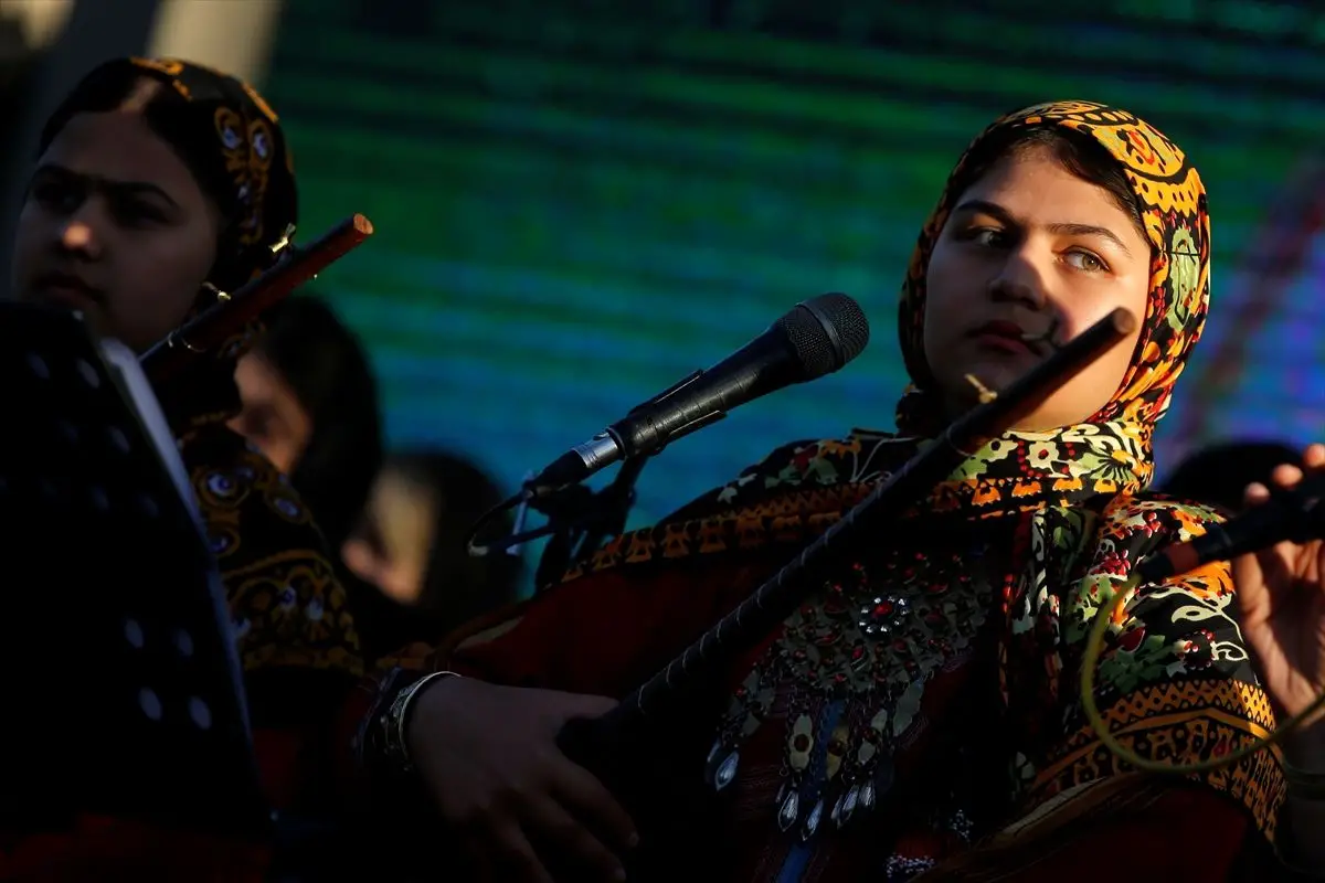 Minab'da Hayatını Kaybeden Öğrencilerin Tehran'daki Anma Töreni