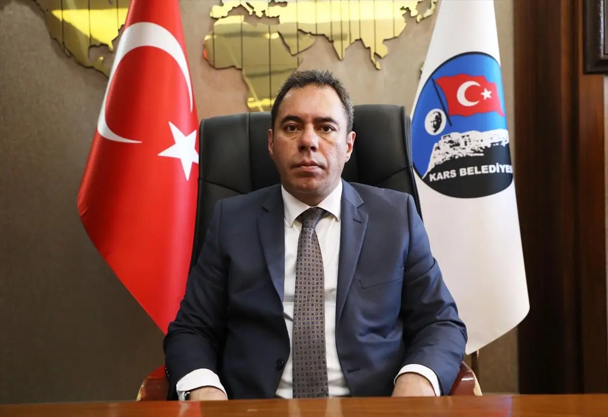 Kars Belediye Başkanı Ötüken Şenger'den Anadolu Ajansı’nın 106. Yılını Kutlayan Mesaj